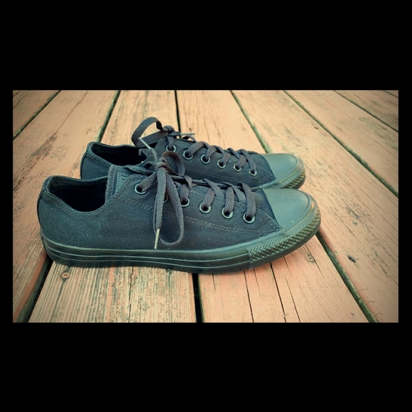 chuck taylor all star low cut